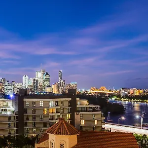 4* Апарт-отель Hillcrest